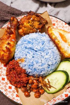  Nasi Lemak İle Ahenkli Bir Yolculuk: Kremalı Hindistan Cevizi Pilavı ve Baharatlı Ayam Kari Miksinin Lezzet Şöleni!