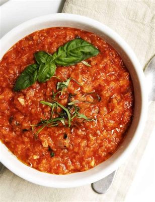  Pappa al Pomodoro! A Hearty Tuscan Soup Bursting with Rustic Charm and Summer Flavors